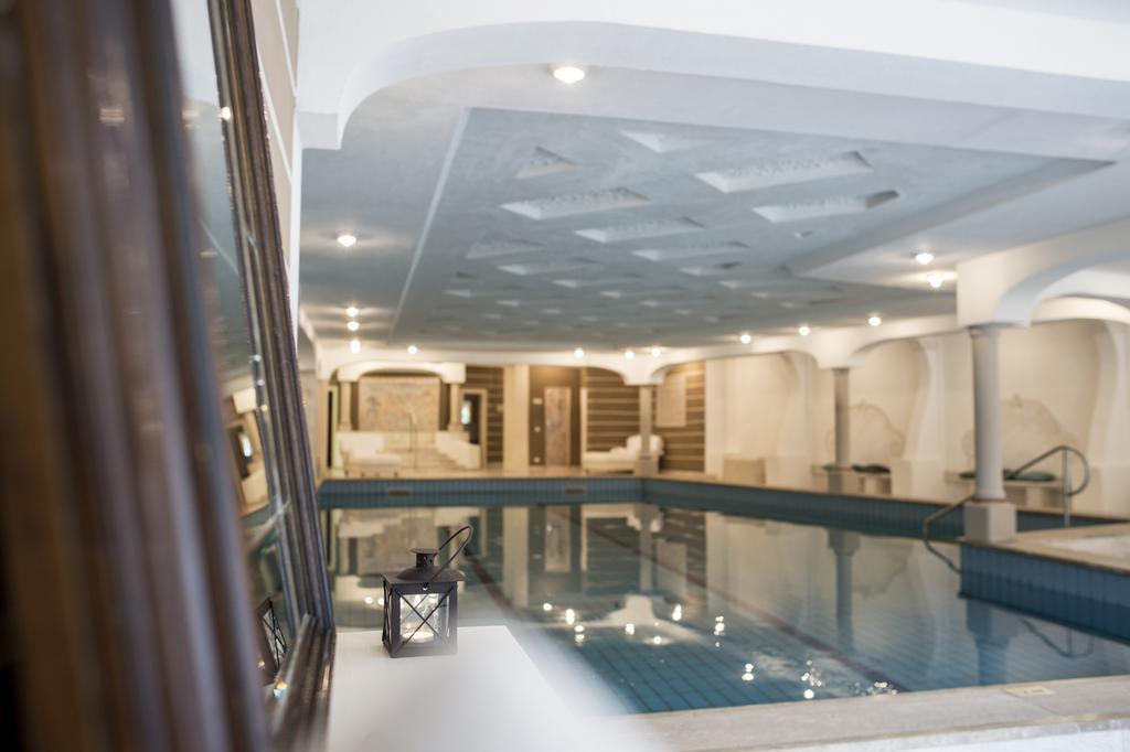 Rosa Alpina Hotel & Spa Сан-Кассиано Экстерьер фото