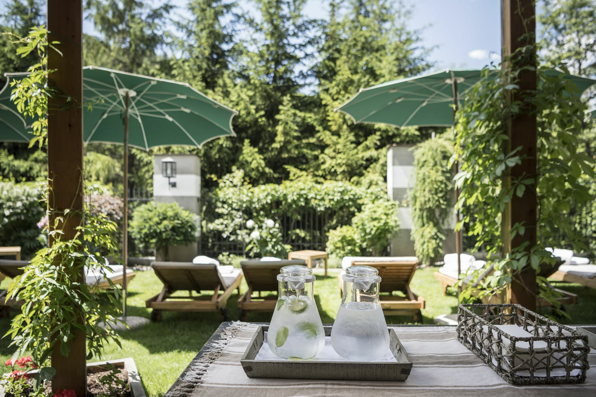 Rosa Alpina Hotel & Spa Сан-Кассиано Экстерьер фото